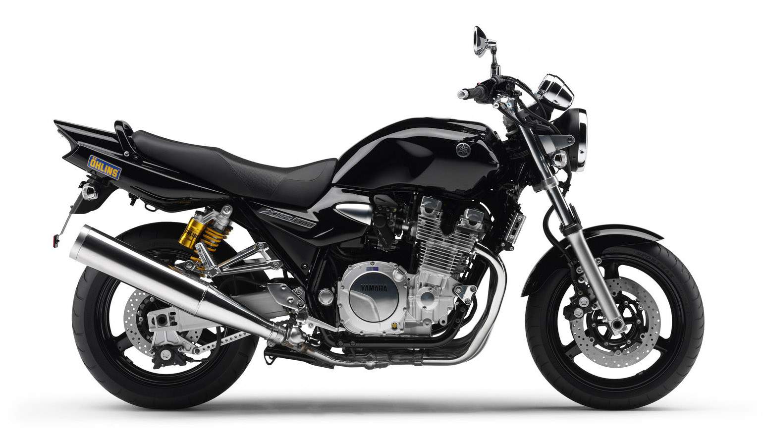 сравнить honda x4 и yamaha xjr1300